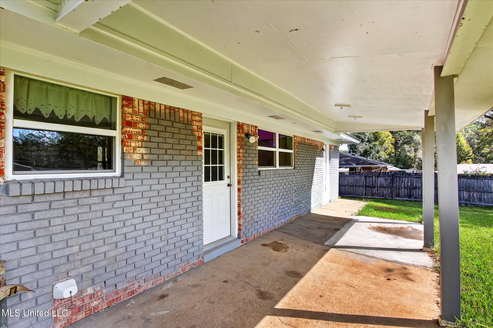 13700 Three Rivers Road Gulfport, MS 39503 - Photo 34 of 43 36-036_IMG_3389_1