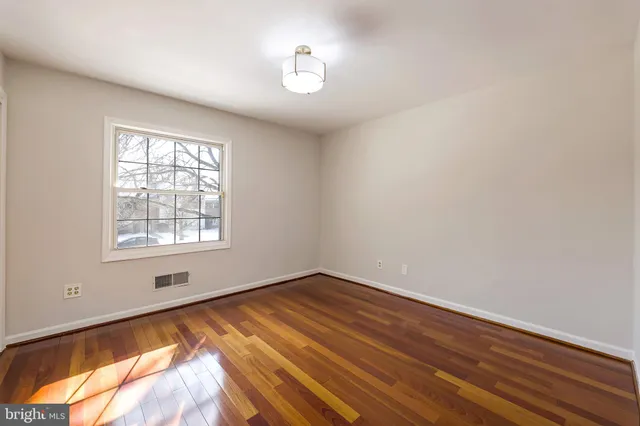 $415,000 | 8218 Carrleigh Parkway, Unit 10, Springfield, VA 22152