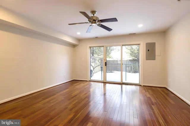 $415,000 | 8218 Carrleigh Parkway, Unit 10, Springfield, VA 22152