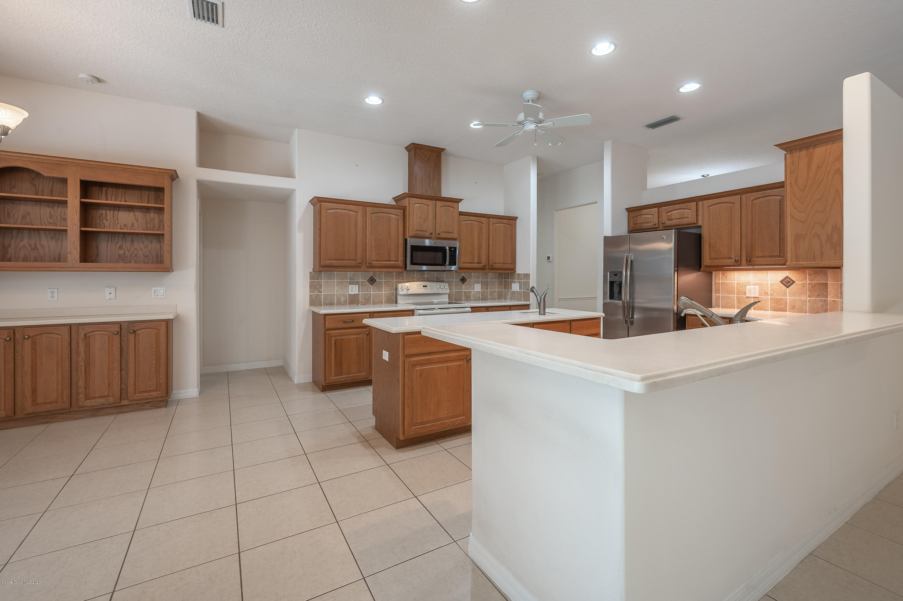 3135 Weber Road Malabar, FL 32950 - Photo 13 of 45 Breakfast Bar