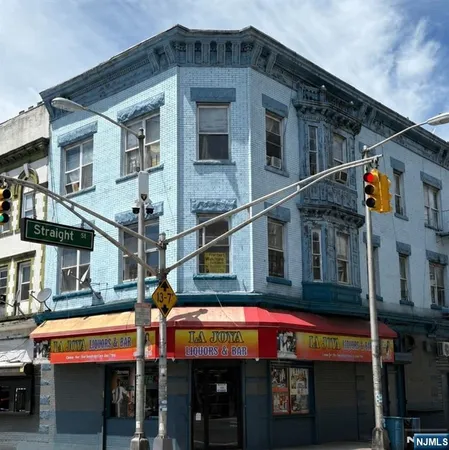 $2,500 | 15 Park Avenue, Paterson, NJ 07501