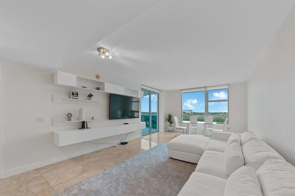 2641 North Flamingo Road, Unit 901N Sunrise, FL 33323 - Photo 5 of 20 Photo 5