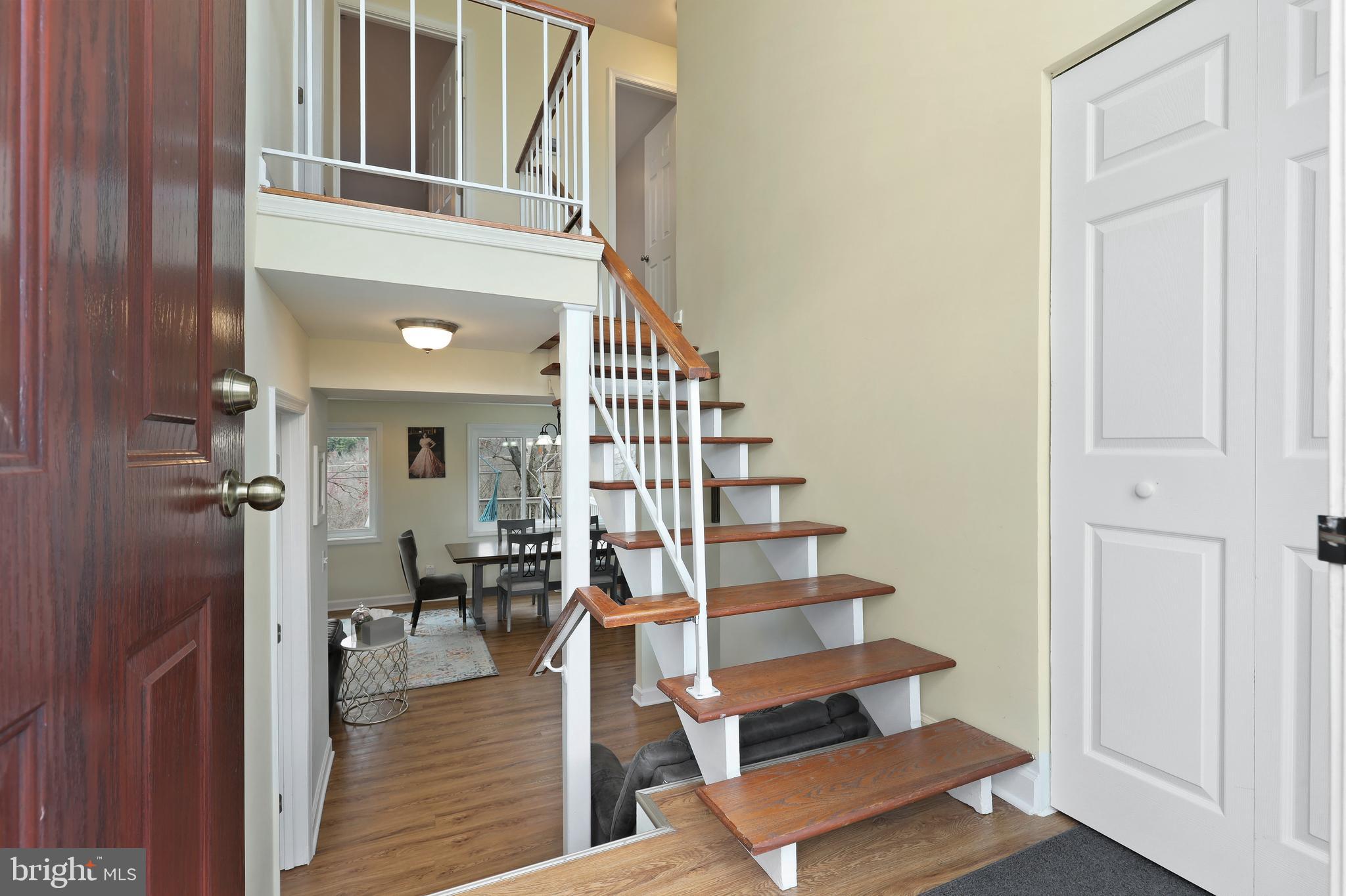 807 Smoke Tree Road Pikesville, MD 21208 - Photo 2 of 70 Gallery Image 2