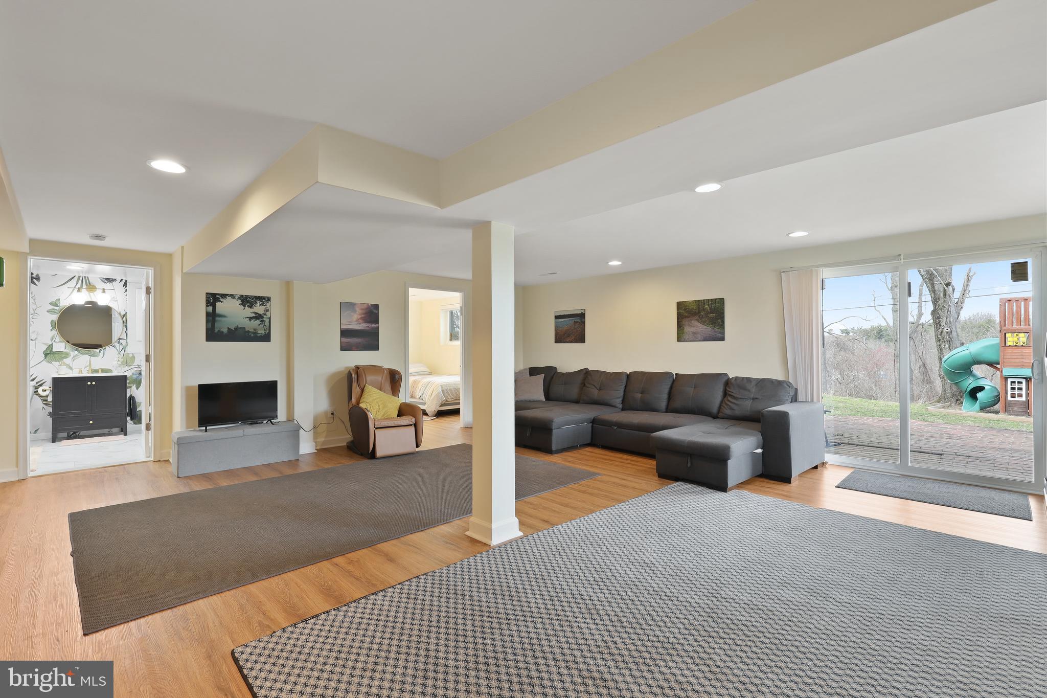 807 Smoke Tree Road Pikesville, MD 21208 - Photo 45 of 70 Gallery Image 45