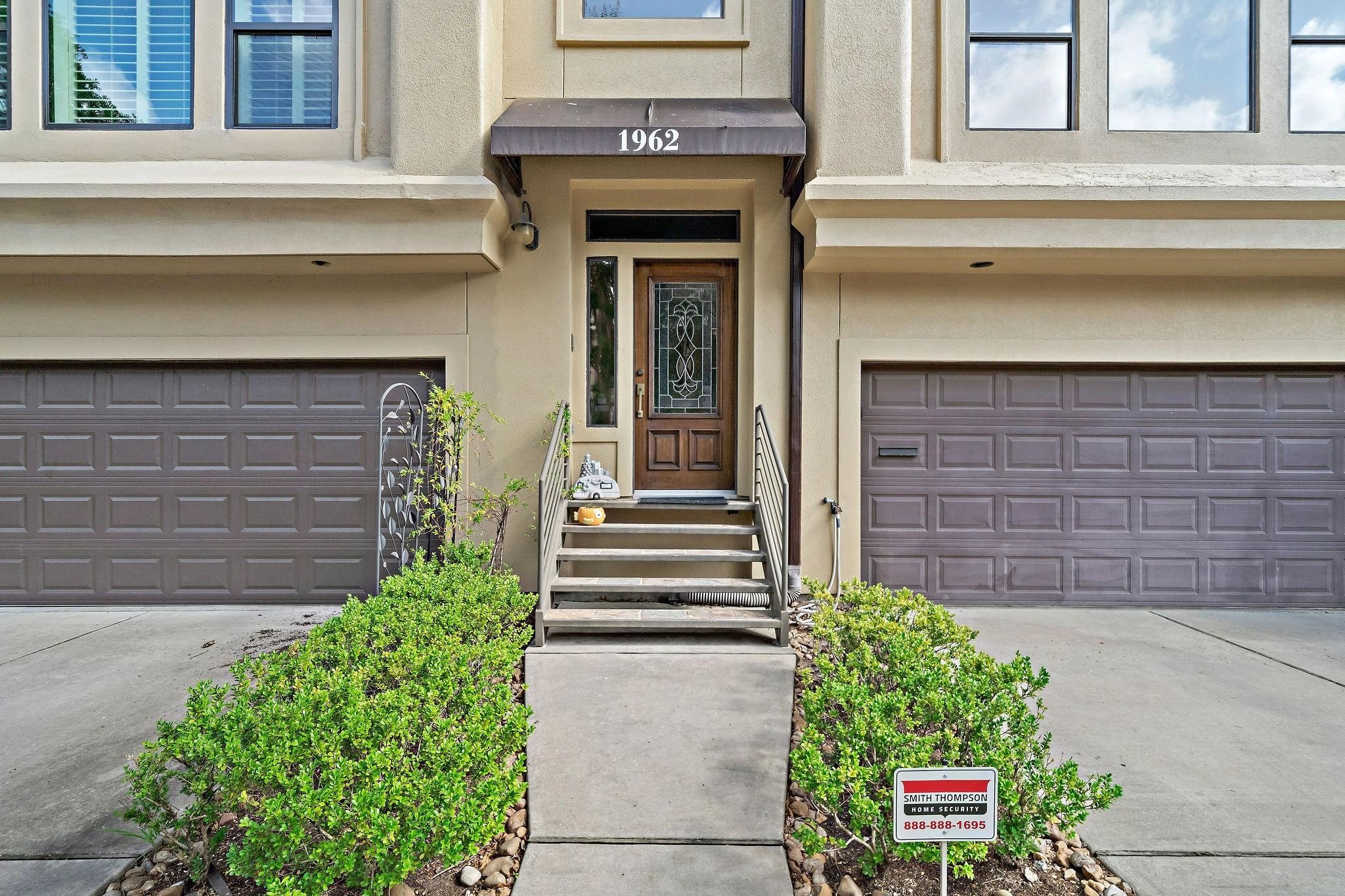 1962 Indiana Street Houston, TX 77019 - Photo 5 of 37