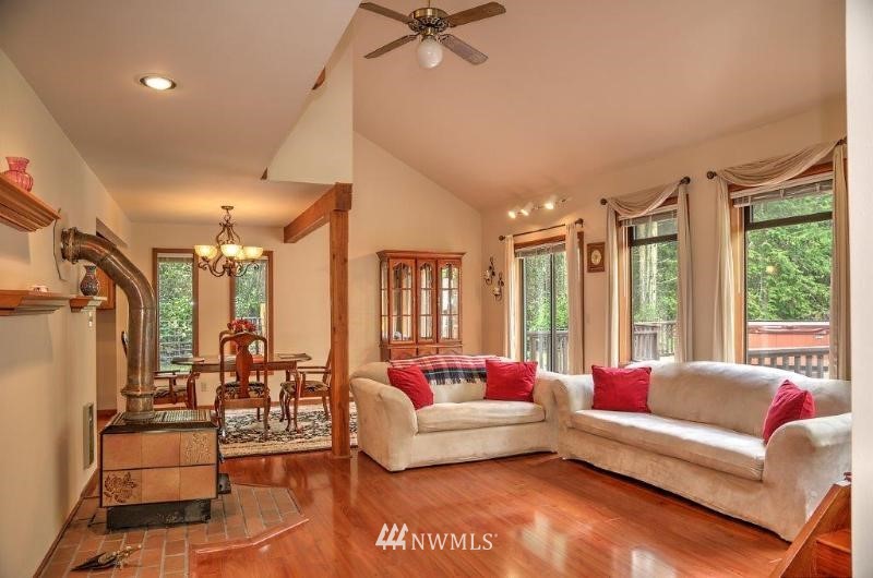 2881 Cape George Road Port Townsend, WA 98368 - Photo 4 of 25 Gallery Image 4