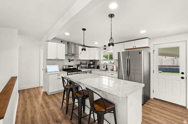 8527 Colene Drive Sandy, UT 84094 - Photo 5 of 25