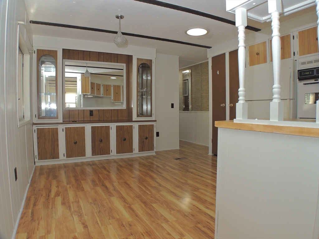 127 Dolittle Lane Wareham, MA 02576 - Photo 8 of 23