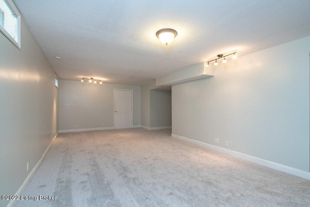 10426 Edgewater Road Louisville, KY 40223 - Photo 22 of 35 baement