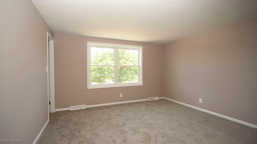 24020 Halburton Road Beachwood, OH 44122 - Photo 15 of 18
