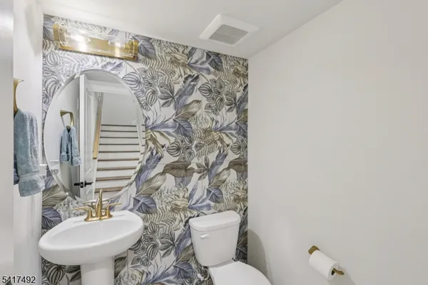 $1,095,000 | 21 Dahlia Drive, Warren, NJ 07059