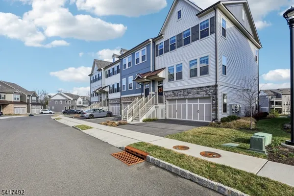 $1,095,000 | 21 Dahlia Drive, Warren, NJ 07059