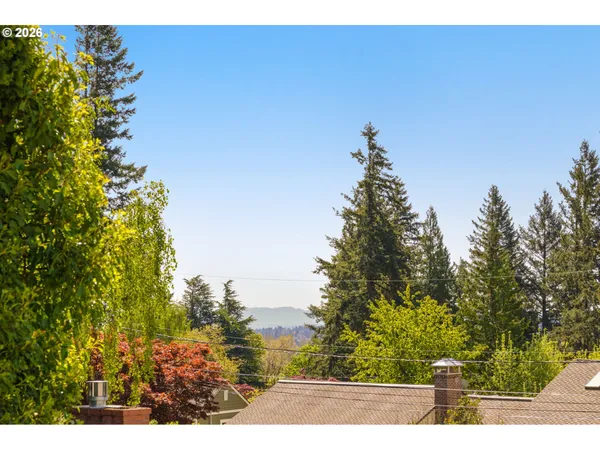 $729,900 | 7275 Southwest Sylvan Court, Portland, OR 97225