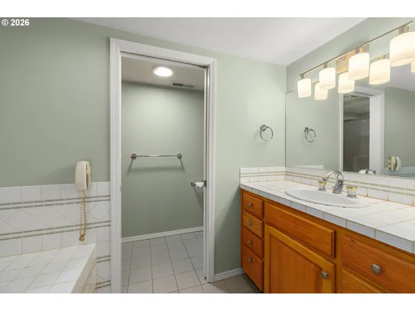 $729,900 | 7275 Southwest Sylvan Court, Portland, OR 97225