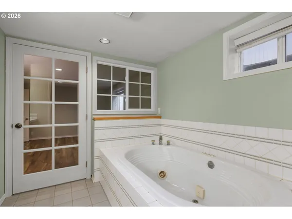 $729,900 | 7275 Southwest Sylvan Court, Portland, OR 97225