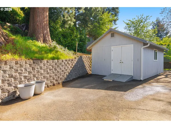 $729,900 | 7275 Southwest Sylvan Court, Portland, OR 97225