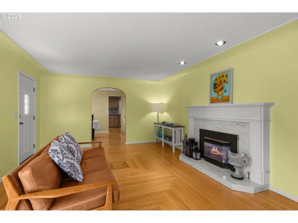 $729,900 | 7275 Southwest Sylvan Court, Portland, OR 97225