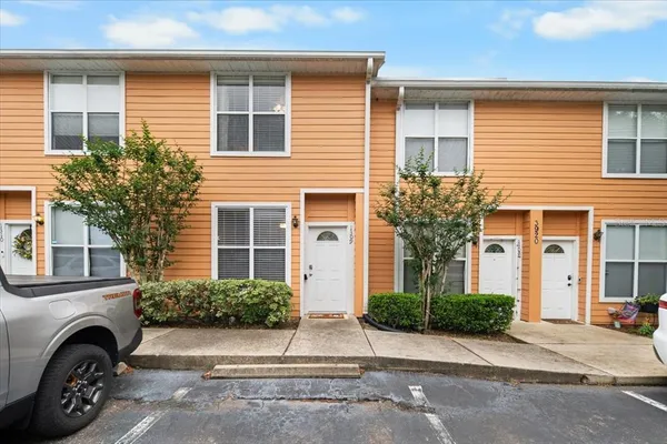 $189,900 | 3920 Southwest 20th Avenue, Unit 1309, Gainesville, FL 32607