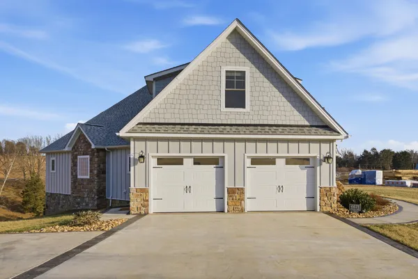 $1,399,000 | 6671 Tanager Lane, Dublin, VA 24084