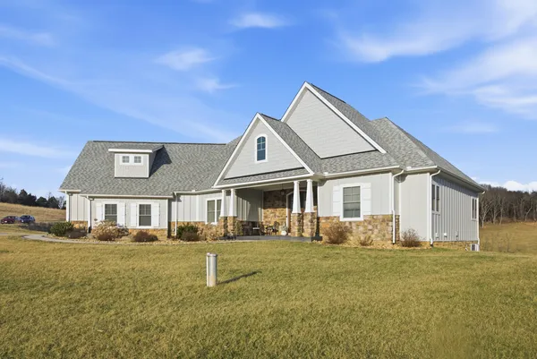 $1,399,000 | 6671 Tanager Lane, Dublin, VA 24084