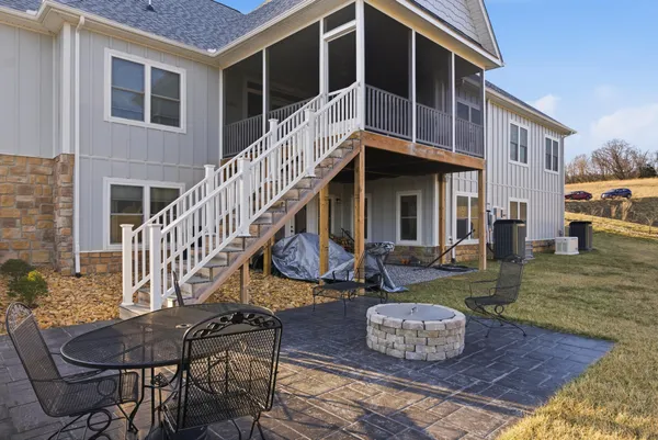 $1,399,000 | 6671 Tanager Lane, Dublin, VA 24084