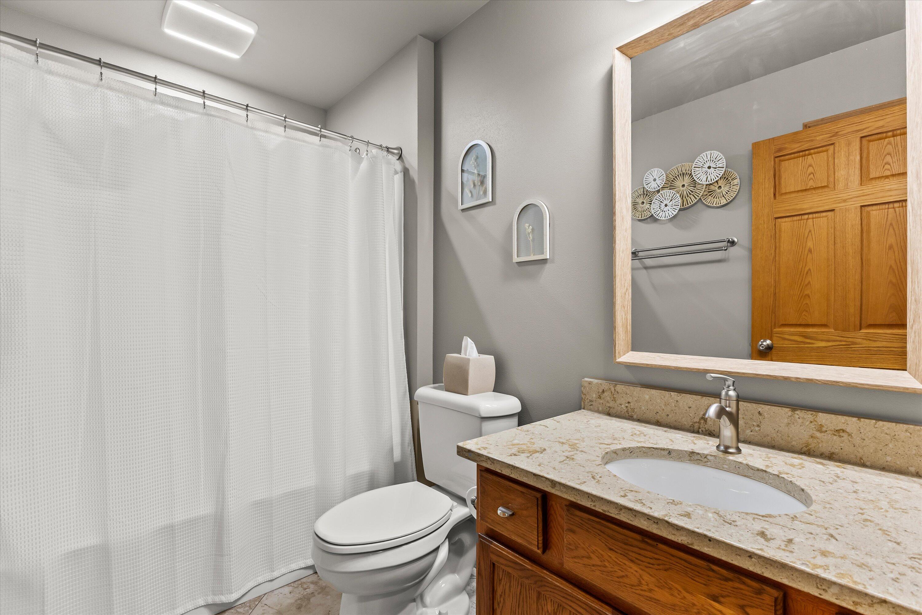 8316 Ivanhoe Place Sturtevant, WI 53177 - Photo 20 of 41 Main Bathroom