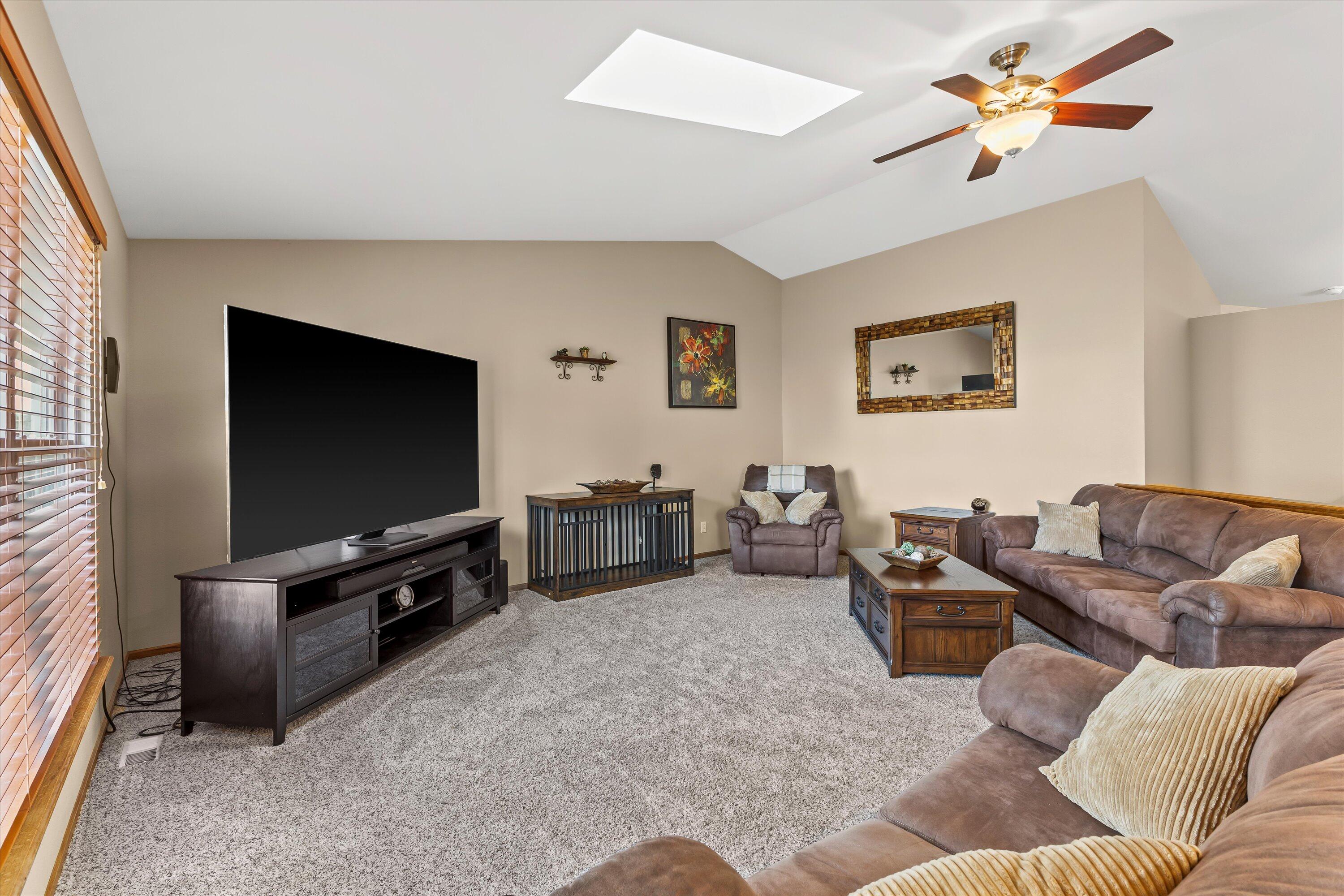 8316 Ivanhoe Place Sturtevant, WI 53177 - Photo 4 of 41 Great Room