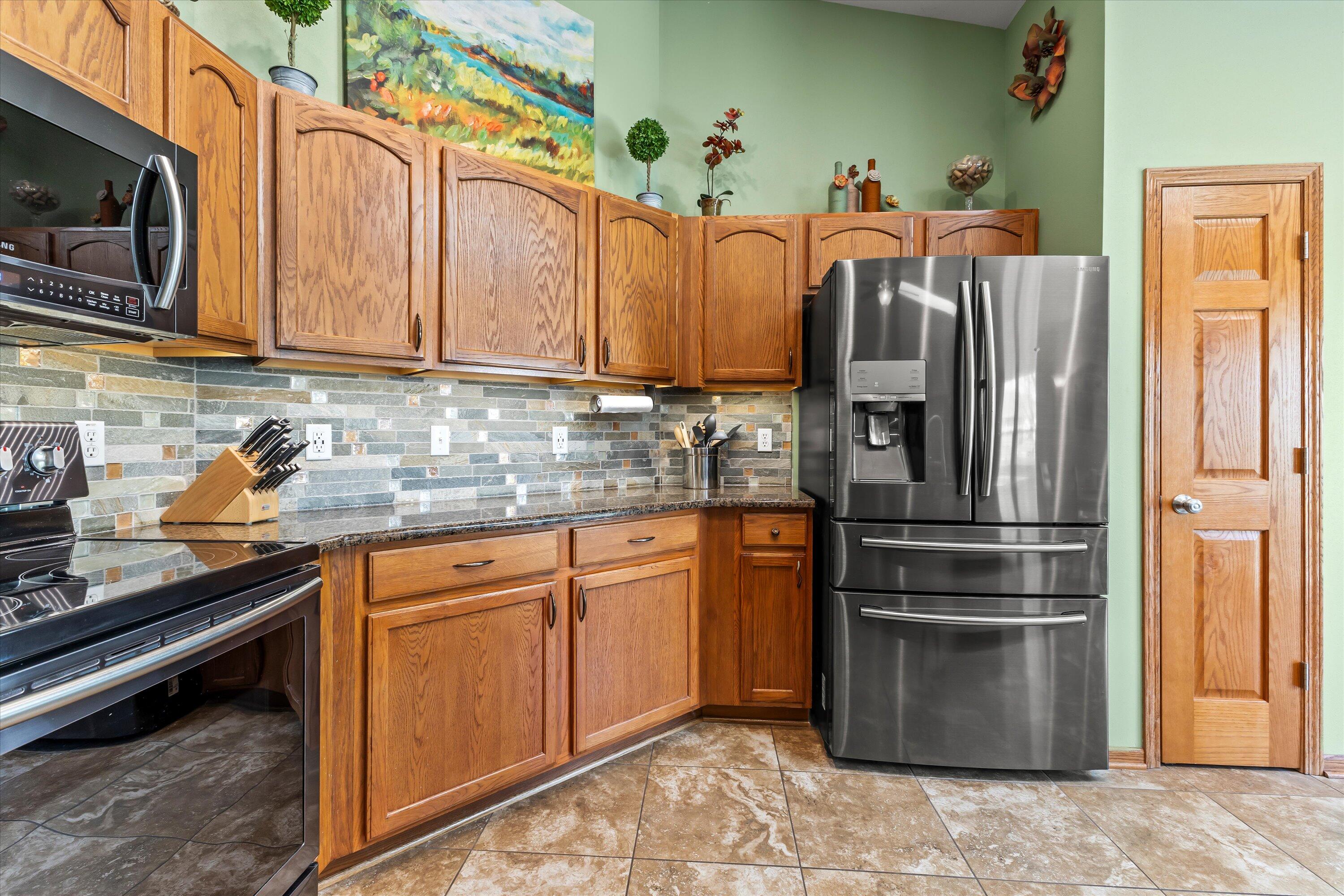 8316 Ivanhoe Place Sturtevant, WI 53177 - Photo 10 of 41 Updated Kitchen