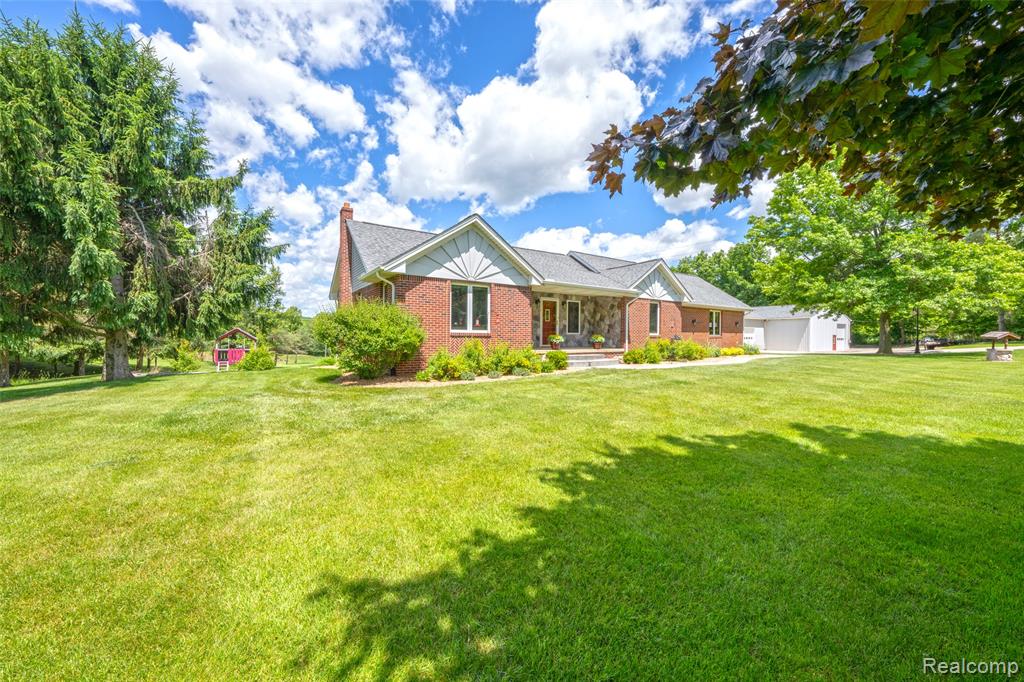5233 Crawford Road Dryden, MI 48428 - Photo 5 of 95