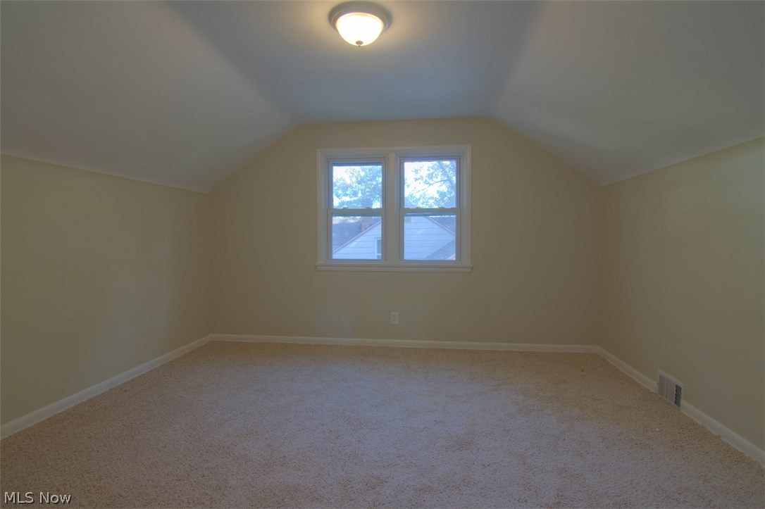 4089 Wilmington Road Cleveland, OH 44121 - Photo 13 of 21