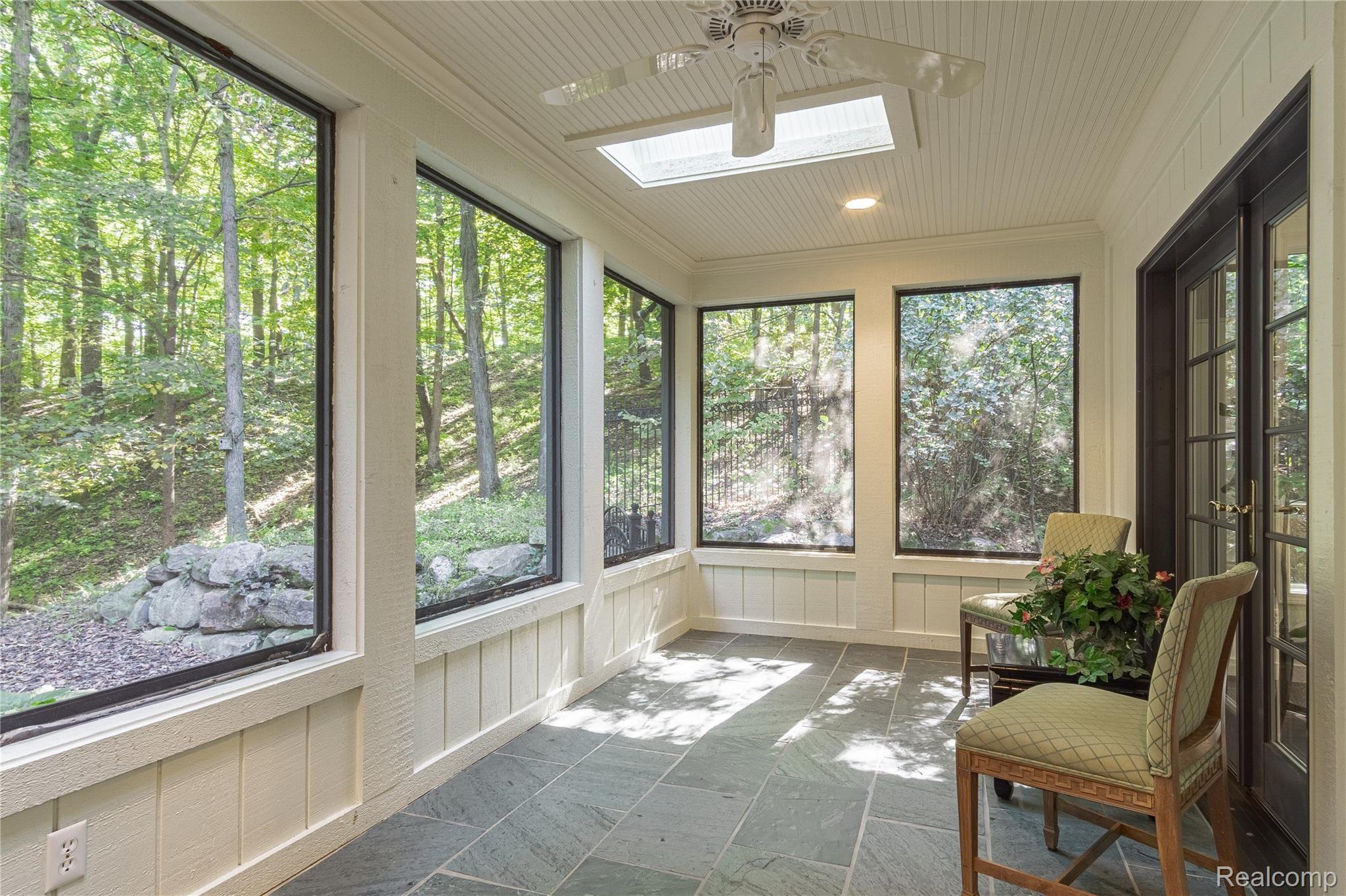 1200 Mead Road Rochester, MI 48306 - Photo 23 of 80 Sunroom off of kitchen