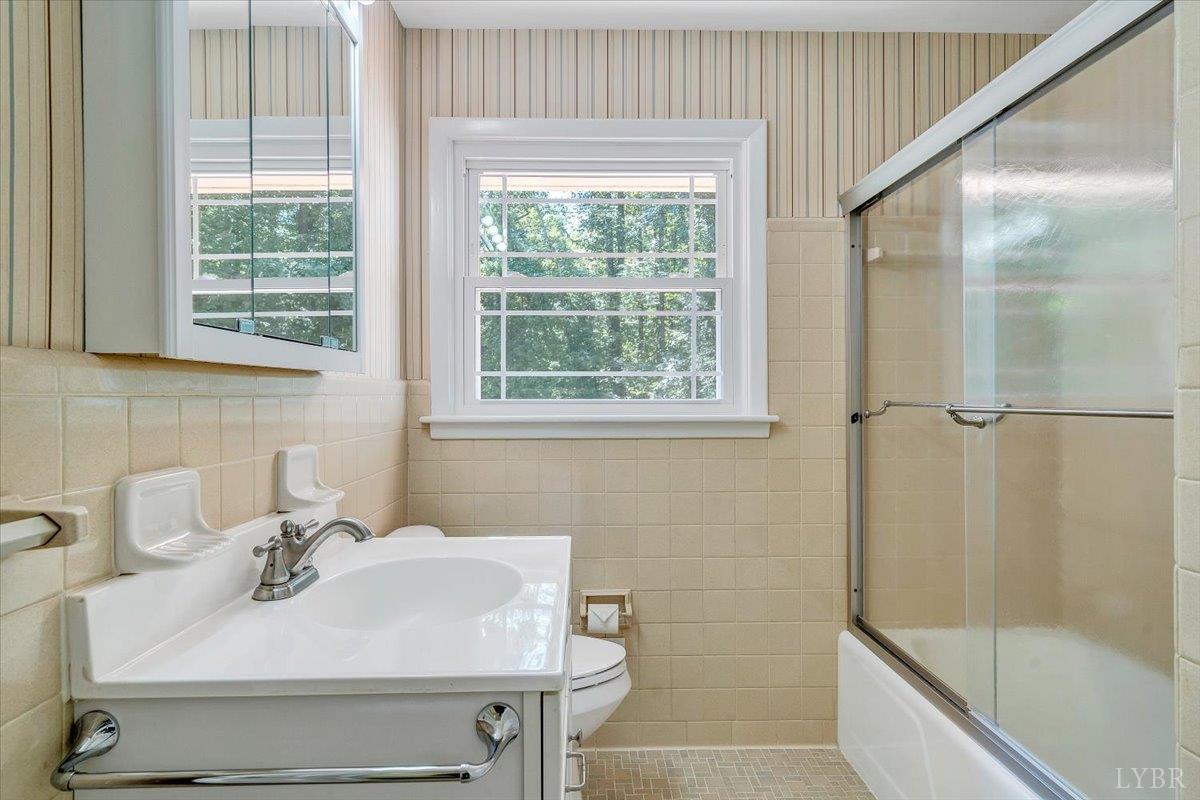 926 Rothowood Road Lynchburg, VA 24503 - Photo 38 of 81 Gallery Image 38