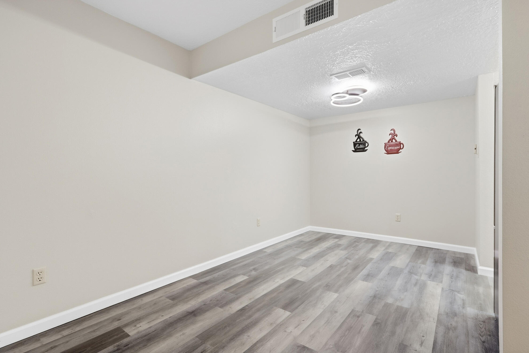 8333 Comanche Road Northeast, Unit 2B Albuquerque, NM 87110 - Photo 8 of 18 Gallery Image 8