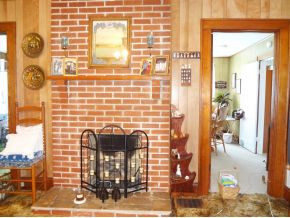 4445 Island Road Bristol, TN 37620 - Photo 12 of 22 fireplace