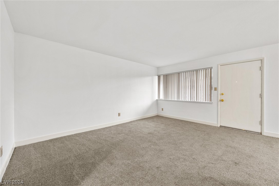 350 East Desert Inn Road, Unit B101 Las Vegas, NV 89109 - Photo 8 of 24 Gallery Image 8