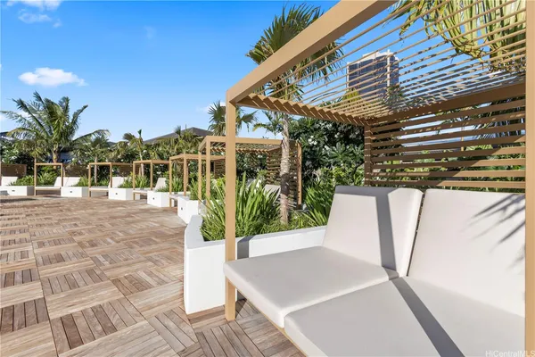 $6,000 | 1500 Rycroft Street, Unit 4219R, Honolulu, HI 96814