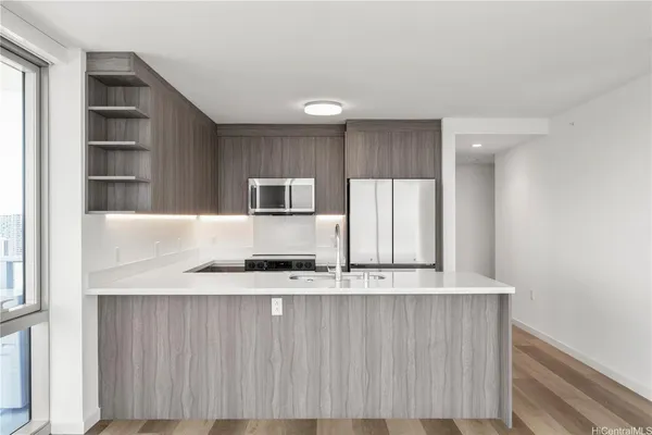 $6,000 | 1500 Rycroft Street, Unit 4219R, Honolulu, HI 96814