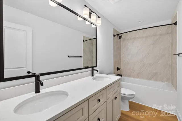 $589,000 | 7755 Deer Track Drive, Denver, NC 28037