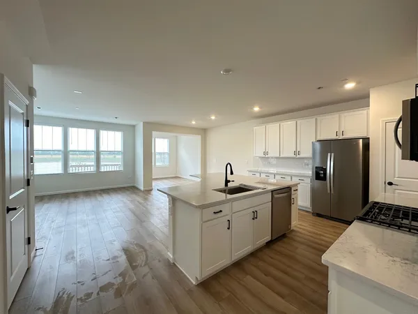 $3,500 | 5955 Hawkweed Drive, Naperville, IL 60564