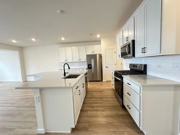 $3,500 | 5955 Hawkweed Drive, Naperville, IL 60564