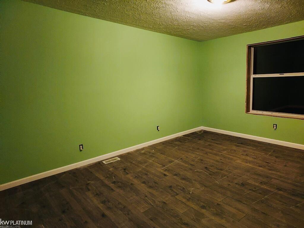 8520 Fargo Road Avoca, MI 48006 - Photo 33 of 46