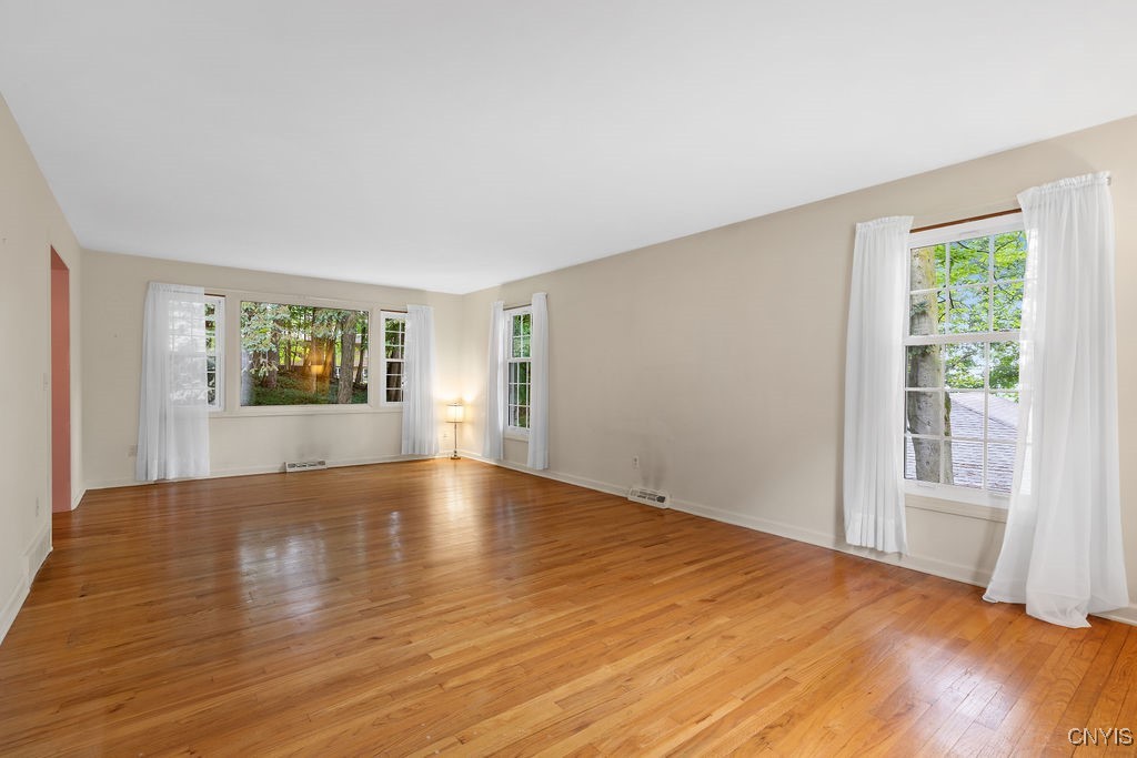 316 Broadview Drive Syracuse, NY 13215 - Photo 21 of 50