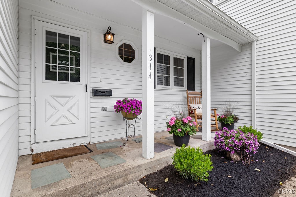 316 Broadview Drive Syracuse, NY 13215 - Photo 3 of 50 Enjoy sitting on your front porch