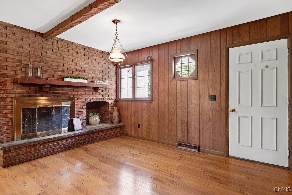 316 Broadview Drive Syracuse, NY 13215 - Photo 8 of 50 Family room with hardwood floors, stunning brick w