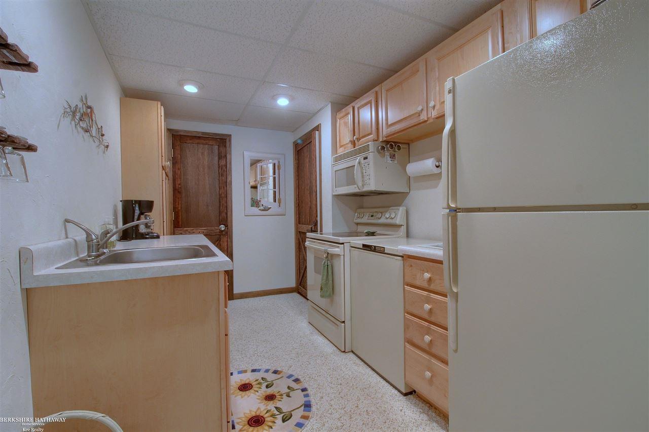 1610 East Gunn Road Rochester, MI 48306 - Photo 30 of 38
