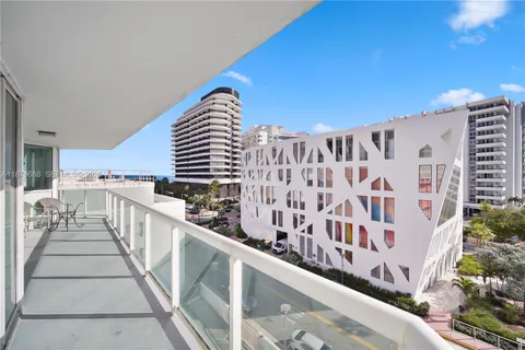 $699,000 | 3411 Indian Creek Drive, Unit 604, Miami Beach, FL 33140