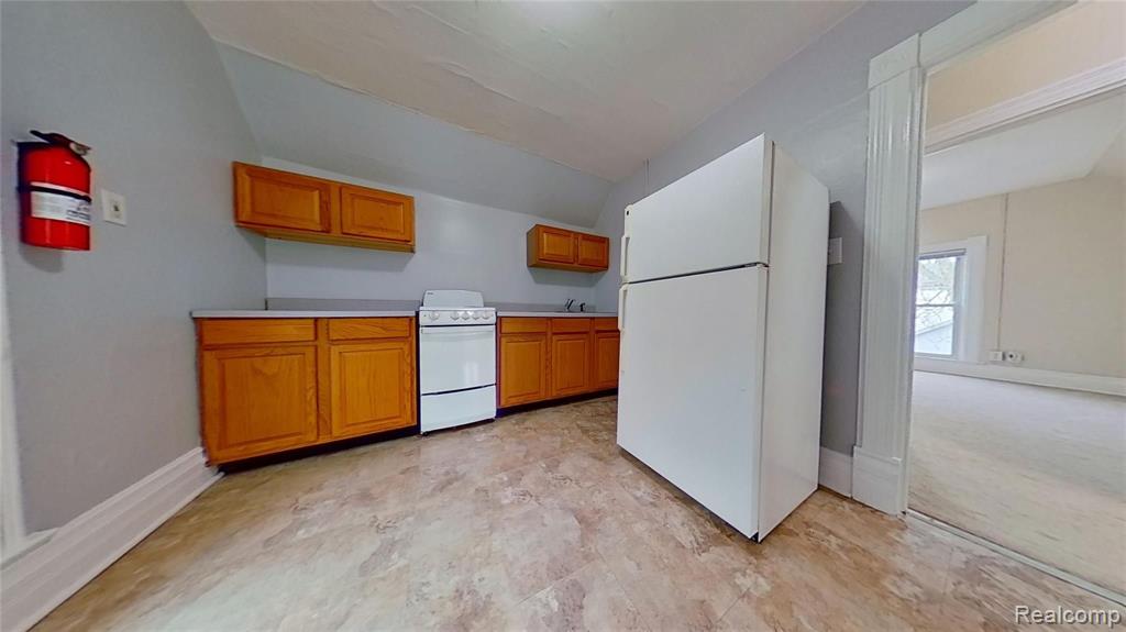 8 South Normal Street, Unit UPPR Ypsilanti, MI 48197 - Photo 7 of 10