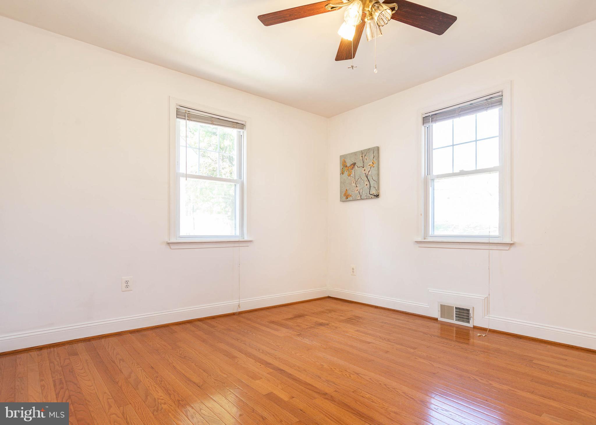 1245 Elm Road Baltimore, MD 21227 - Photo 11 of 24