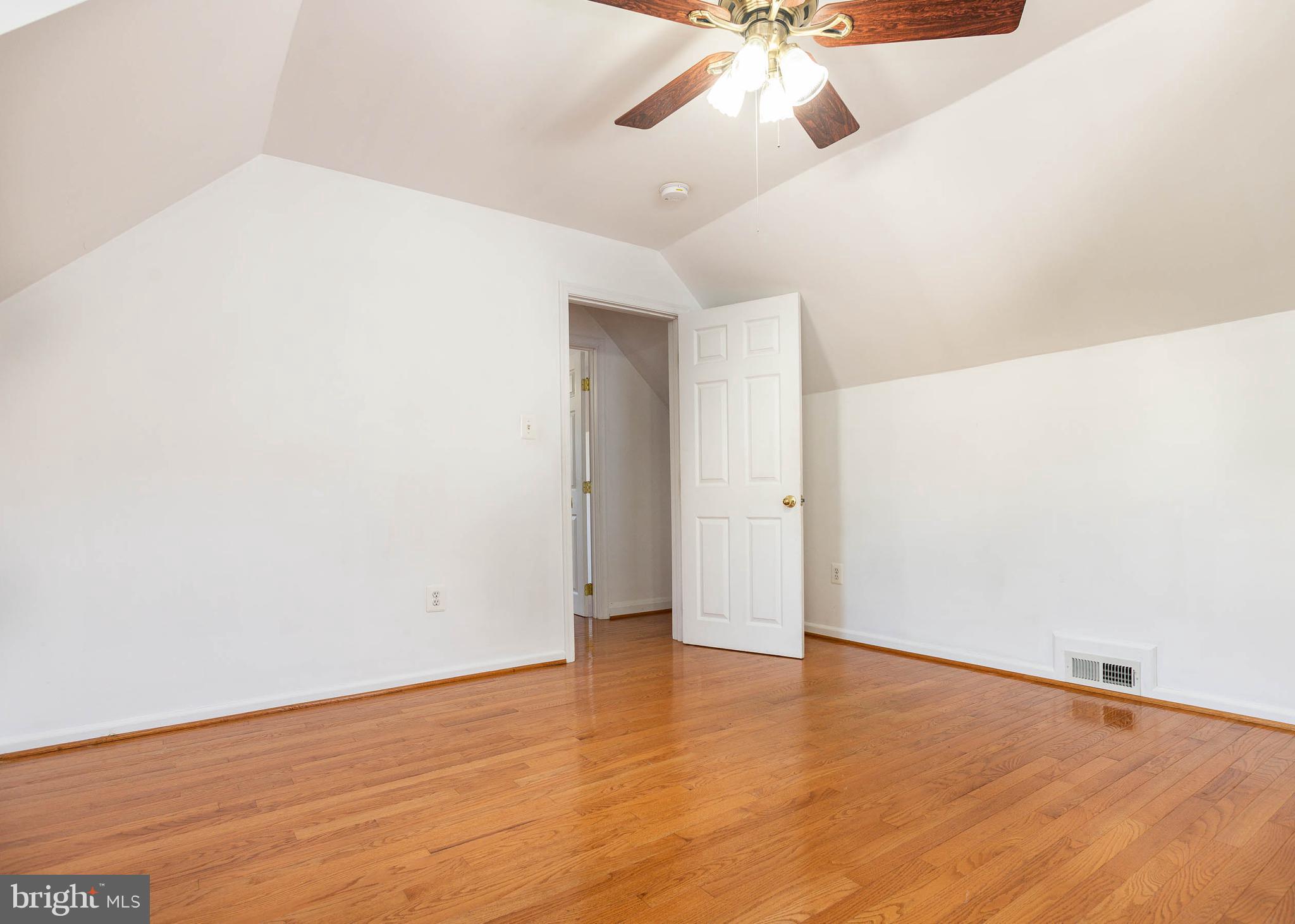 1245 Elm Road Baltimore, MD 21227 - Photo 17 of 24