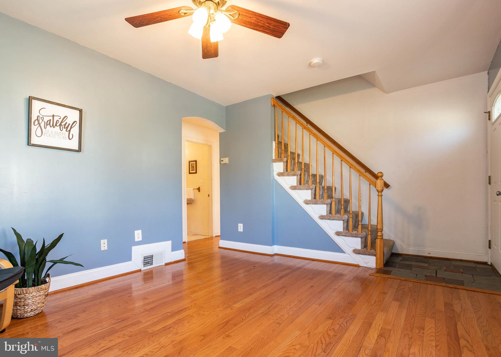 1245 Elm Road Baltimore, MD 21227 - Photo 4 of 24